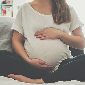 9 Tips for De-stressing During Pregnancy
